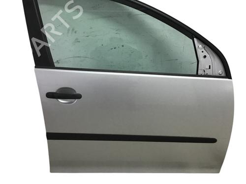 Used Right front door VW GOLF V (1K1) 1.6 (102 hp) 24125009