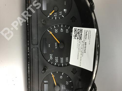 Used Instrument cluster MERCEDES-BENZ M-CLASS (W163) ML 270 CDI (163.113) (163 hp) 7884302