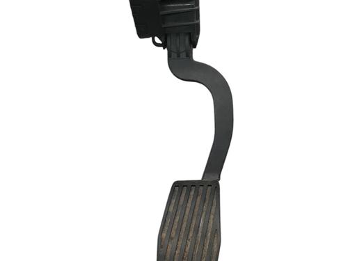 Used Pedal FIAT GRANDE PUNTO (199_) 1.4 (199AXB11, 199AXB1A, 199BXB1A, 199AXL1A) (77 hp) 25447574