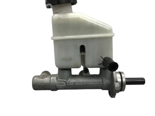 Brake master cylinder HYUNDAI i30 Estate (FD) 1.6 CRDi | BP21814867M77 