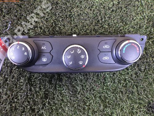 Used Climate control KIA CEE'D (JD) 1.4 CVVT (100 hp) 5065665