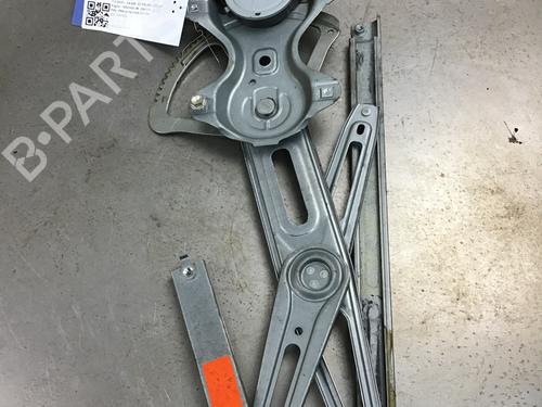Used Front left window mechanism TOYOTA YARIS (_P9_) 1.3 VVT-i (SCP90_, SCP90R) (87 hp) 14698463