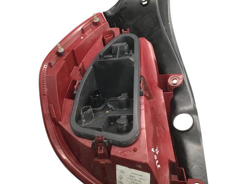 Right taillight RENAULT CLIO III (BR0/1, CR0/1) 1.2 16V (BR02, BR0J, BR11, CR02, CR0J, CR11) | BP24771166C35 