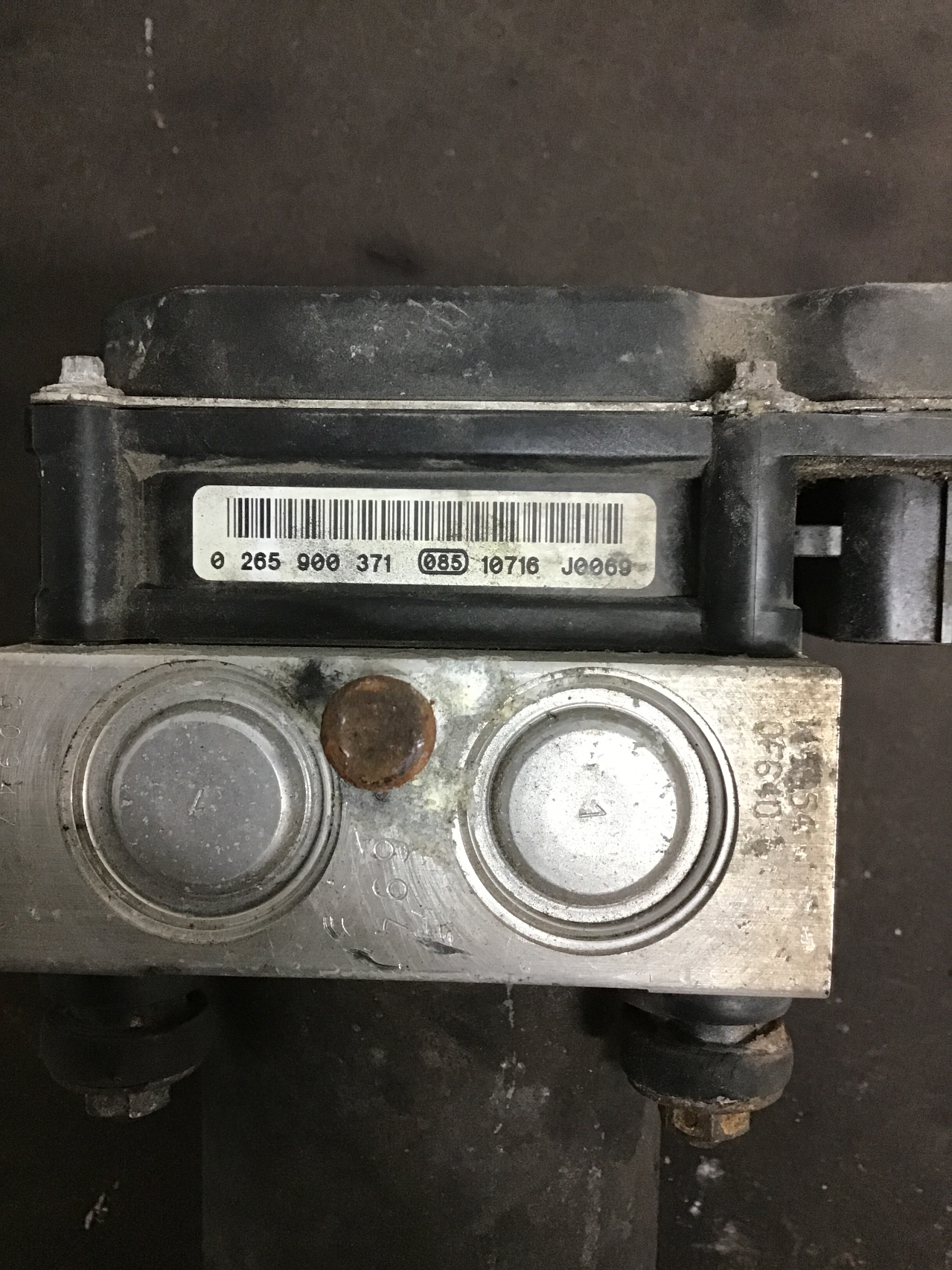 ABS pump IVECO DAILY V Van 29L13 V, 35C13 V, 35S13 V, 40C13 V, 40S13 V