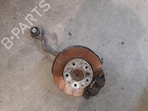 Venstre Styrespindel lagerhus BMW 1 (E81) 118 i (143 hp) 24507723