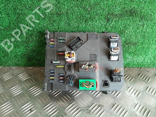 Zekeringkast PEUGEOT 206 Hatchback (2A/C) 1.6 16V (109 hp) 27384065