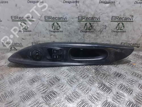 Used Left front window switch HYUNDAI H-1 / STAREX Bus (A1) 2.5 CRDi (140 hp) 16010254