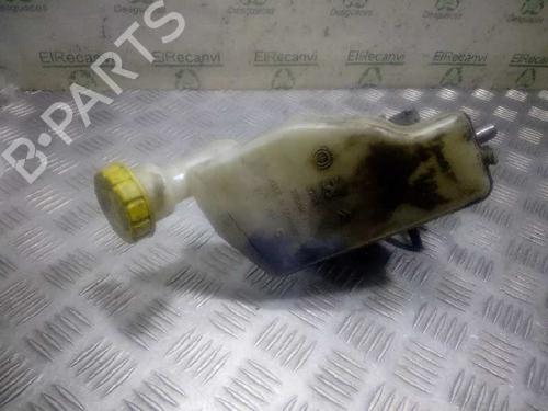 Used Brake master cylinder Brake master cylinder PEUGEOT 1007 (KM_) 1.4 HDi (68 hp) 4521134 4521134