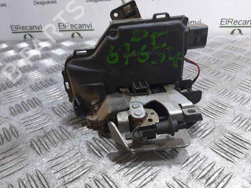 Serrure avant droite AUDI A4 B6 (8E2) 1.9 TDI (130 hp) 7776594