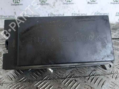 Used Fuse box KIA CARNIVAL II (GQ) 2.9 CRDi (144 hp) 17725277