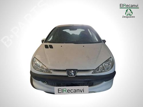 Høyre baklys PEUGEOT 206 Hatchback (2A/C) | BP17724201C35