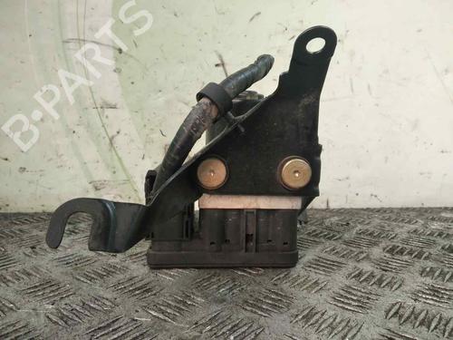 Used ABS pump FORD FIESTA V (JH_, JD_) 1.4 TDCi (68 hp) 17949188