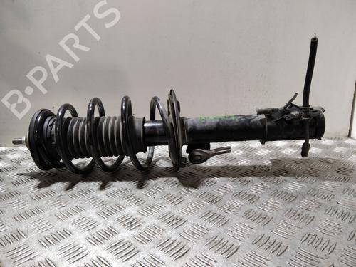 Used Right front shock absorber Right front shock absorber TOYOTA YARIS (_P13_) 1.5 Hybrid (NHP130_, NHP130) (101 hp) 33818384 33818384