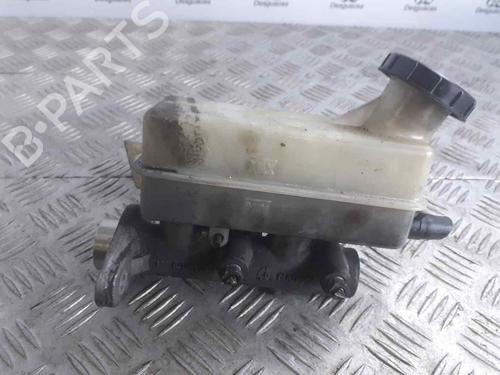 Used Brake master cylinder HYUNDAI H-1 Van (A1) 2.5 TD (80 hp) 6898147