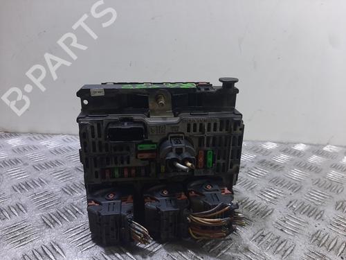 fuse-box-peugeot-307-break-3e-2002-2003-2004-2005-2006-2007-2008-2009-31958386 main image