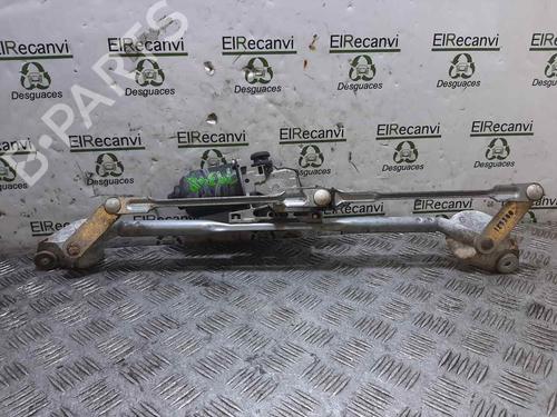 Used Front wiper motor TOYOTA AVENSIS (_T25_) 2.2 D-4D (ADT251_, ADT251R) (150 hp) 17806312