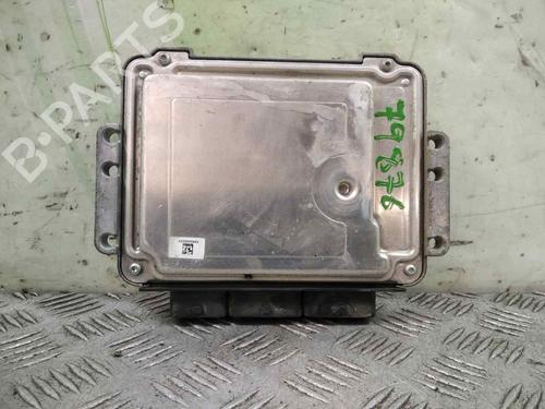 Used Engine control unit (ECU) NISSAN PRIMASTAR Van (X83) 2.0 dCi 115 (114 hp) 19406514