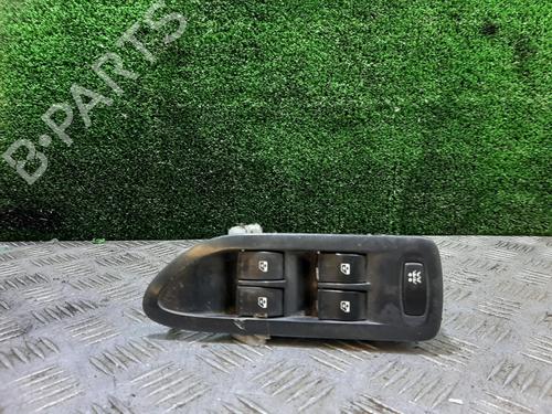 Used Left front window switch RENAULT LAGUNA II (BG0/1_) [2001-2007]  27363301