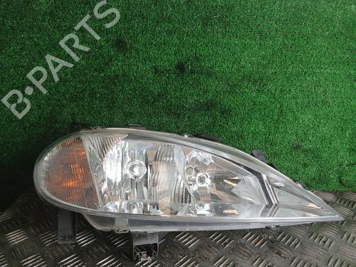 Used Right headlight RENAULT MEGANE I (BA0/1_) 1.9 dCi (BA05, BA1F) (102 hp) 32216227