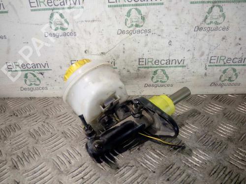 Used Brake master cylinder NISSAN VANETTE CARGO Bus (HC 23) [1994-2001]  4689081