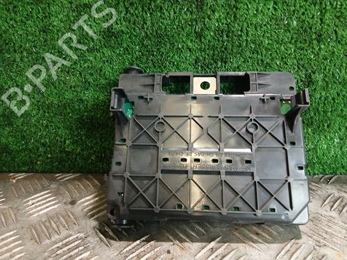 Used Fuse box Fuse box 36294811 36294811