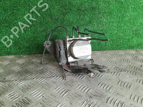 Used ABS pump RENAULT SCÉNIC II (JM0/1_) [2003-2010]  25904569