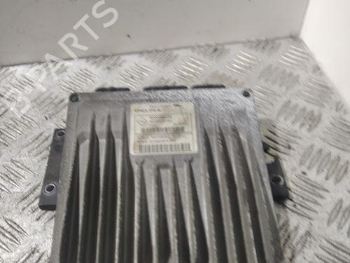 Used Engine control unit (ECU) RENAULT CLIO III (BR0/1, CR0/1) [2005-2014]  30472667