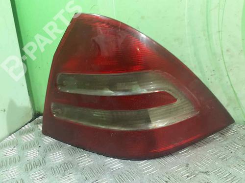 Used Right taillight Right taillight MERCEDES-BENZ C-CLASS (W203) C 220 CDI (203.006) (136 hp) 10558581 10558581