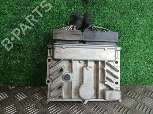 Used Engine control unit (ECU) OPEL ASTRA J Sports Tourer (P10) [2010-2015]  31904195