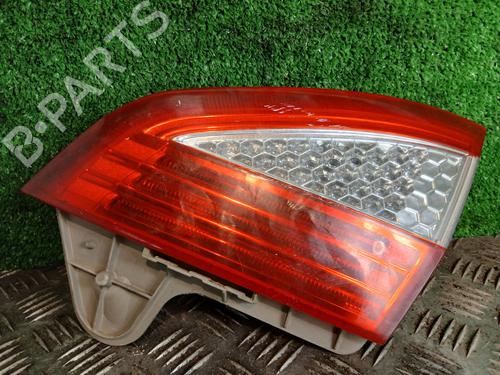 Used Right taillight FORD MONDEO IV (BA7) 2.0 TDCi (140 hp) 31806061