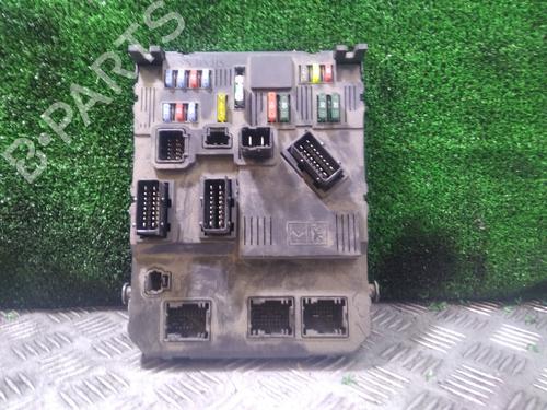 Used Fuse box CITROËN C2 (JM_) 1.4 (73 hp) 28544460