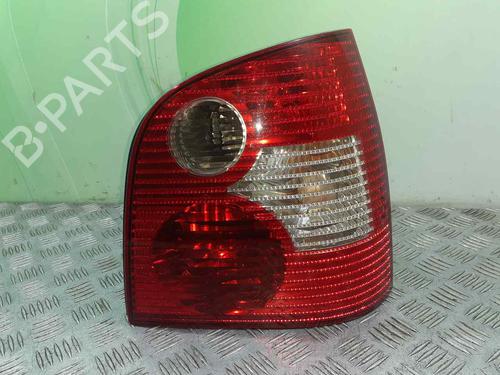 Høyre baklys VW POLO IV (9N_, 9A_) 1.2 (54 hp) 8403955