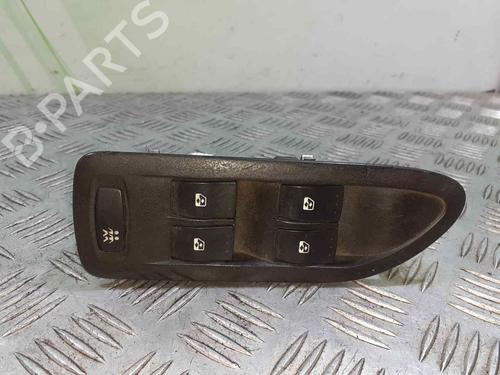 Used Left front window switch RENAULT LAGUNA II (BG0/1_) [2001-2007]  7668577