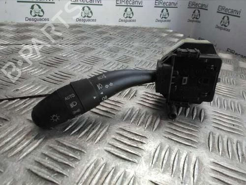 Used Headlight switch HYUNDAI i30 (FD) 1.6 CRDi (116 hp) 4521611