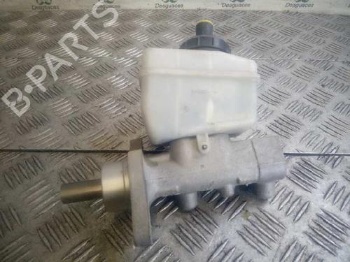 Used Brake master cylinder DACIA LOGAN MCV (KS_) 1.6 16V (KS0L, KS0M, KS0P, KS1S) (105 hp) 5609279