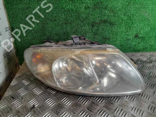 Used Right headlight CHRYSLER VOYAGER IV (RG, RS) 2.5 CRD (141 hp) 28326458
