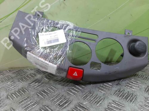 Used Warning switch NISSAN MICRA III (K12) 1.2 16V (65 hp) 20977604