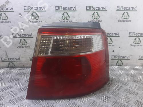 Used Right taillight KIA CARENS II MPV (FJ) [2002-2013]  19493466