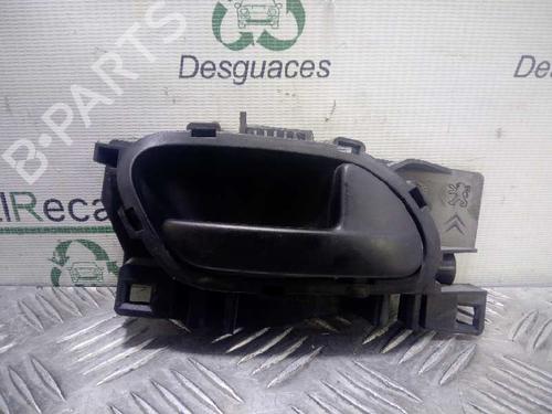 Used Front right interior door handle PEUGEOT EXPERT Van (VF3A_, VF3U_, VF3X_) 2.0 HDi 120 (120 hp) 4531957
