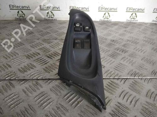 Used Left front window switch NISSAN ALMERA II Hatchback (N16) 1.5 (90 hp) 14990219