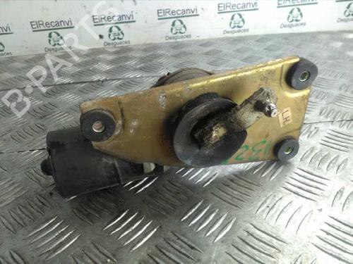 Used Front wiper motor OPEL CORSA A Hatchback (S83) 1.2 S (F08, M08, F68, M68) (55 hp) 4527838
