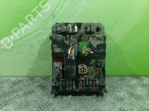 Used Fuse box PEUGEOT 307 CC (3B) 1.6 16V (110 hp) 13359181