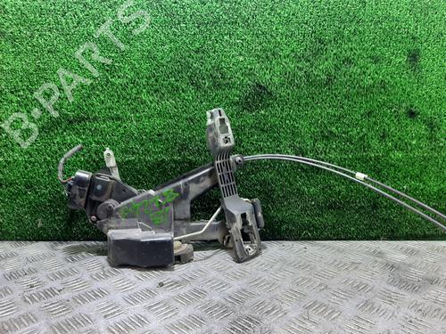 Used Front left lock TOYOTA COROLLA Verso (_E12_) 2.0 D-4D (CDE120_, CDE120R) (90 hp) 24548144