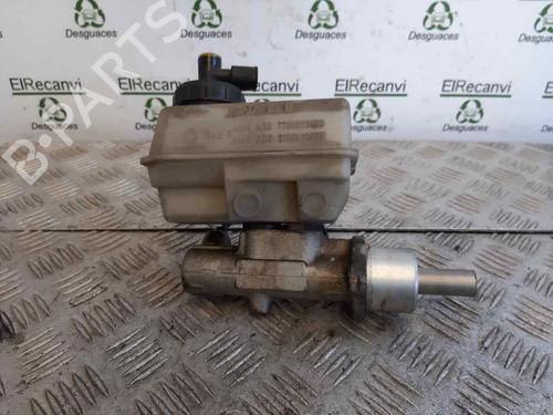 Used Brake master cylinder Brake master cylinder RENAULT ESPACE III (JE0_) 2.0 16V (JE0N, JE0L, JE02) (140 hp) 7542242 7542242