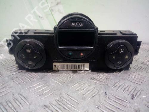 Used Climate control RENAULT MEGANE II Saloon (LM0/1_) 1.5 dCi (LM02, LM13, LM2A) (101 hp) 6214832