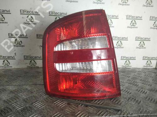 Farolim esquerdo SKODA FABIA I Combi (6Y5) 1.4 16V (100 hp) 15588604