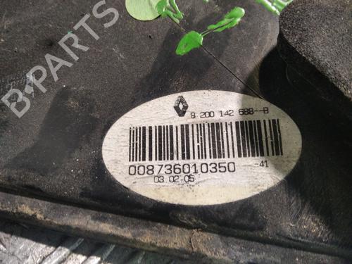 Used Left taillight RENAULT MEGANE II (BM0/1_, CM0/1_) 1.6 16V (BM0C, CM0C) (113 hp) 26123200