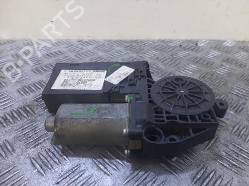 Motore alzacristalli anteriore destro Motore alzacristalli anteriore destro 38075915 38075915