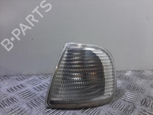 Used Left front indicator SEAT CORDOBA Vario (6K5) 1.6 i (75 hp) 30847439