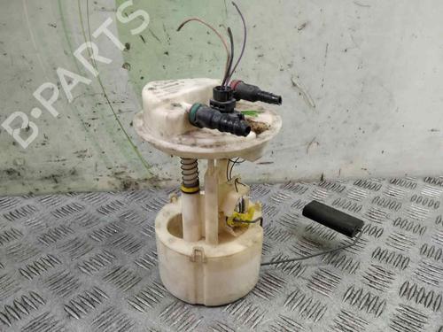 Used Fuel pump RENAULT CLIO II (BB_, CB_) 1.5 dCi (B/CB07) (65 hp) 19534569
